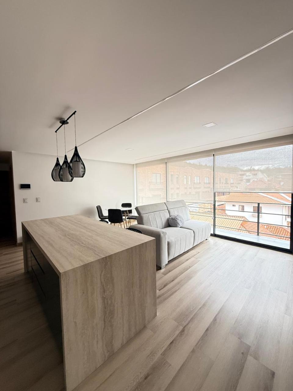 Impresionante Suite Doble A Estrenar En Cuenca Exterior foto